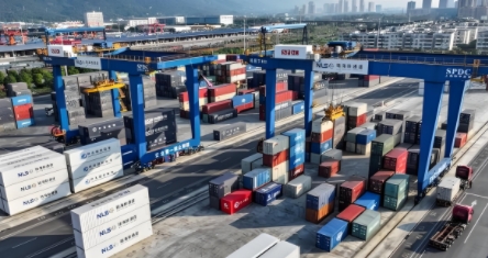 上海國際物流公司憑借其深厚的行業(yè)積累、強(qiáng)大的技術(shù)實(shí)力和廣泛的國際合作網(wǎng)絡(luò)